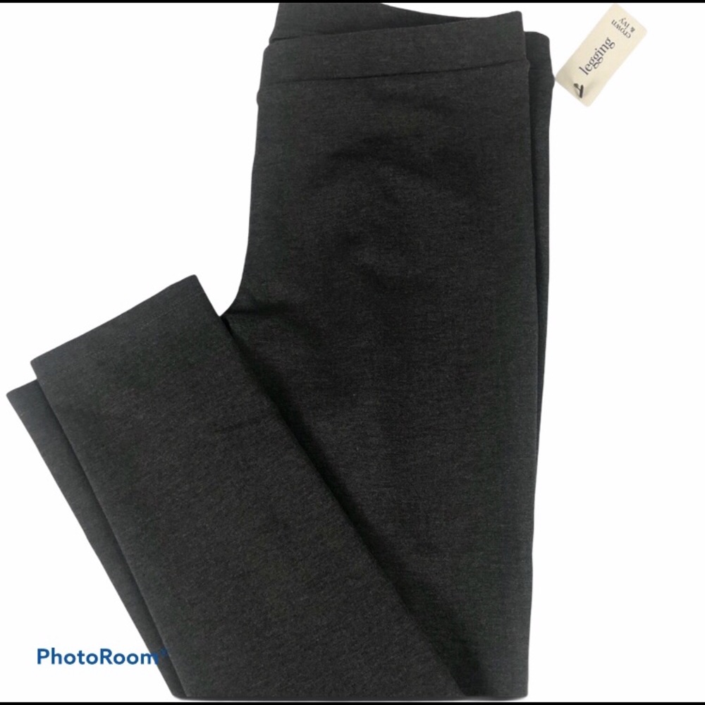 Crown & Ivy Ladies Leggings.